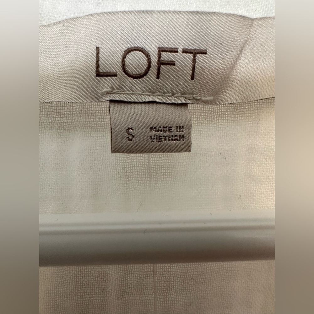 NWT Loft white vneck sleeveless cotton blouse - Picture 4 of 6